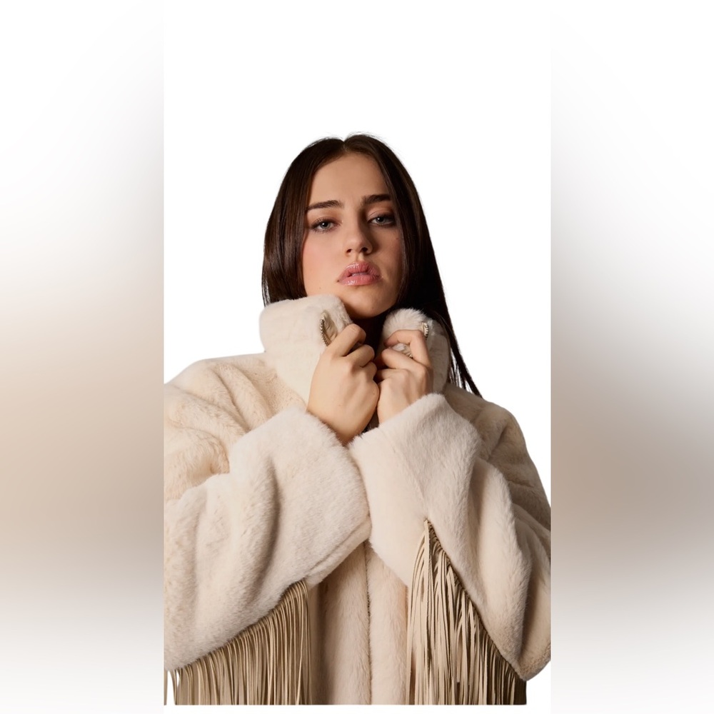 Elegant Cream Fringe Women's Bag - Picture 8 of 10